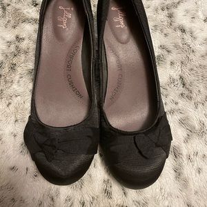 Jelly pop size 9 black low heel dress shoes